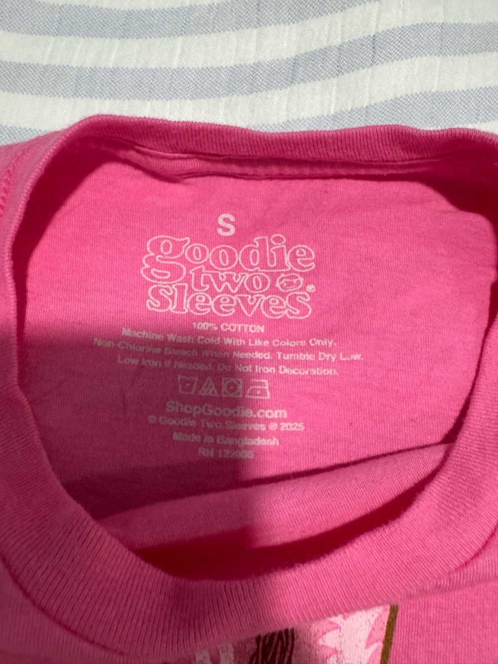 Women’s Size Small T-Shirt Bundle - Picture 9 of 12